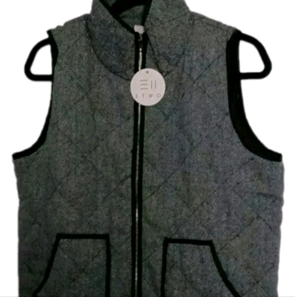 ETWO Herrington Zip Up Gray Quilted Vest Jacket Womans Size L Gray Sleeveles NWT